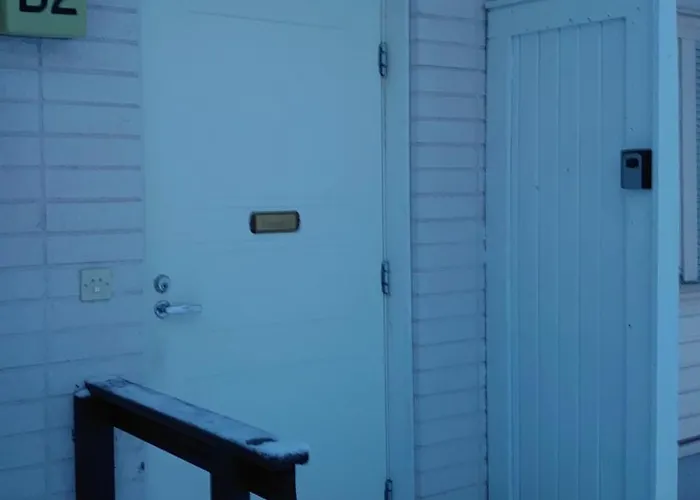 Terracehouse With Sauna And Private Backyard *